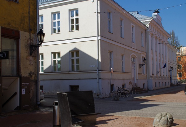 Tartu I keskkool (Rüütli t poolne fassaad),  1975-1980. rephoto