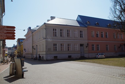 Jurjev, Castle School rephoto