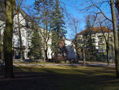 Tartu. View of the Barclay Square Michael Andreas Barclay de Tolly with the memorial pillar and buildings near the Square rephoto