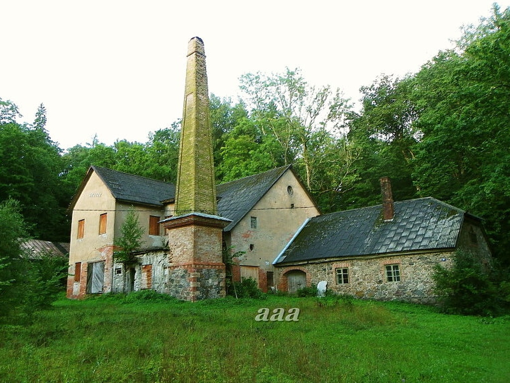 Polli Manor Wine Factory, 19th century rephoto