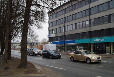 Foto. Tartu Autoremonditehase eksporditavad furgoonautod. rephoto