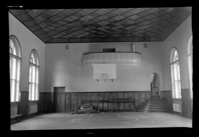 Tartu 5. Algkool, vaade koolimaja võimla rõdule  similar photo