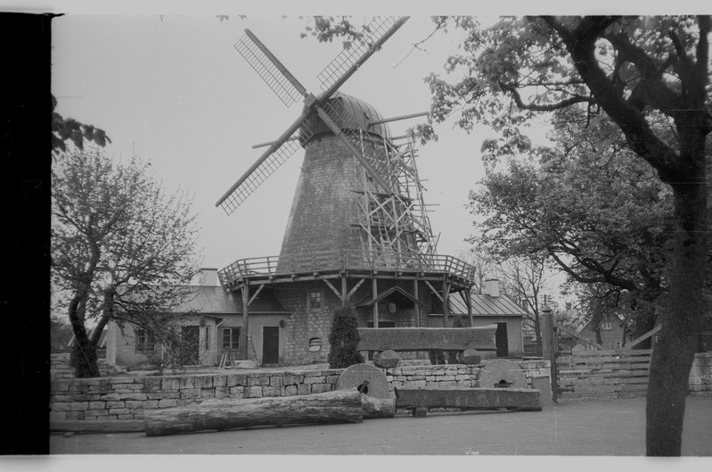 Kohvik "Veski" Kuressaares