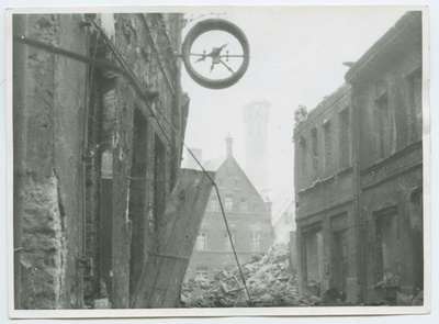 Tallinn, sõjapurustused Harju tänaval.  similar photo