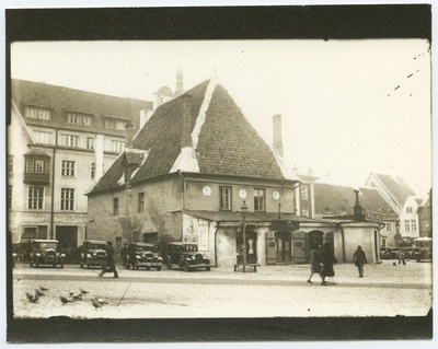 Tallinn, Raekoja plats, Vaekoda.  duplicate photo