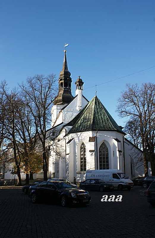 Tallinna Toomkirik, vaade kagust (Toomrüütli tn poolt). rephoto