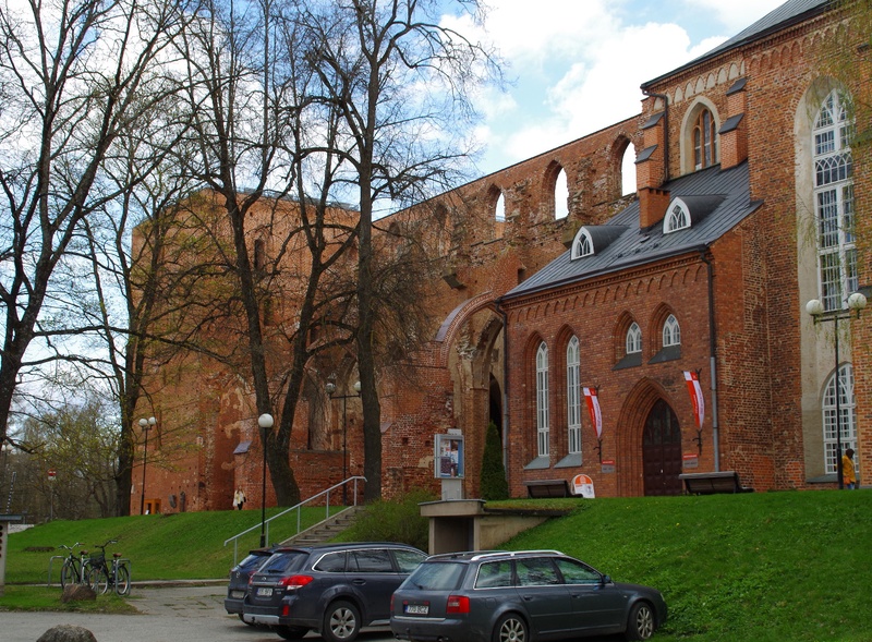Foto. Tartu. Toomkiriku varemed. 1891. rephoto