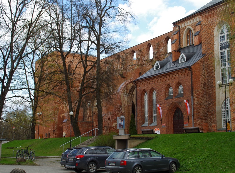 Foto. Tartu. Toomkiriku varemed. 1891. rephoto