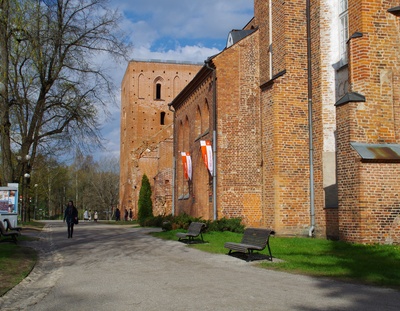 Toomkiriku varemed. rephoto