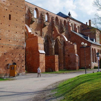 Tartu, the ruins of the Toomkirik. rephoto