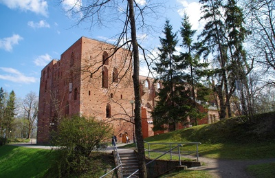 Yurijevъ : ruins rephoto