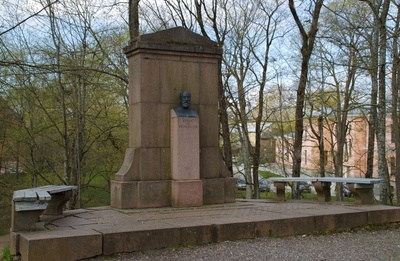 Jurjevъ : Dorpat : Bergmann-Denkmal rephoto