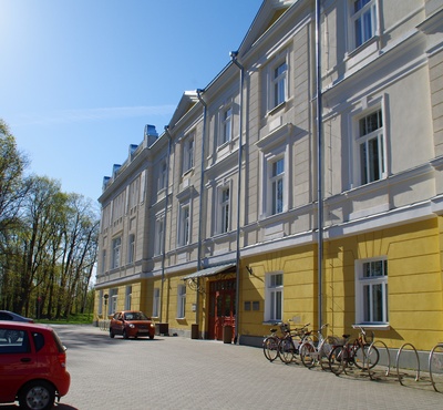Naistekliinik Tartus, fassaadivaade rephoto