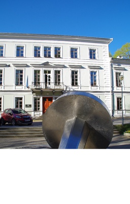 Nikolai Burdenko monument Tartu County Tartu City Toomemägi rephoto