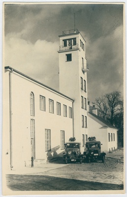Tallinna Kutselise Tuletõrje II komando hoone Lillekülas  duplicate photo