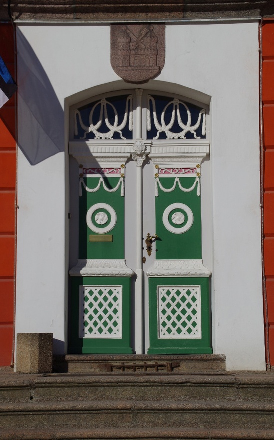 Tartu raekoja peauks, otsevaade peauksele. Arhitekt Johann Heinrich Bartholomäus Walter rephoto