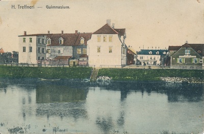 Kalda ja Hobuse t ristmik, otse Hobuse tänav. Ees vasakul Treffneri gümnaasium. Tartu, 1910-1915.  duplicate photo