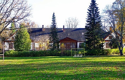 Tilsi Manor's main building rephoto