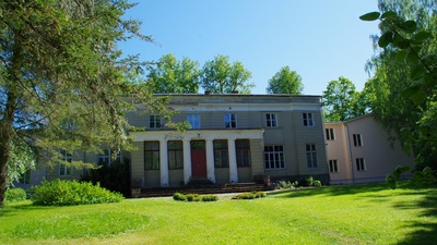 Old-kuuste Manor building, where the Old-Kuuste Institute of Agriculture was established in 1834-1839 rephoto