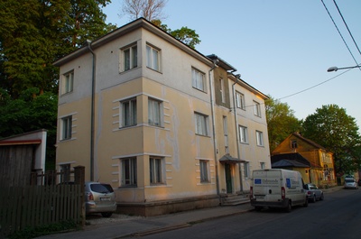 Linnavaade. Tähtvere tn 20a Tartus 1992a. rephoto