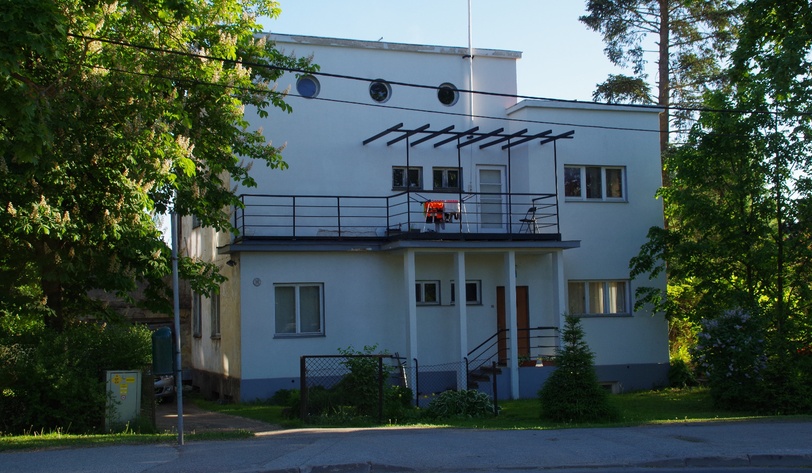 Private house in Tartu Aardla 6, view of the building. Architect Nikolai Kusmin rephoto