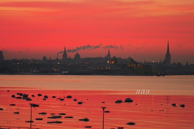 View of Tallinn from the sea rephoto