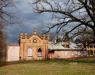 Side Fassade of the Knight Manor of Kukulinna rephoto