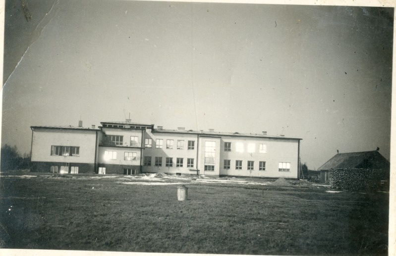 Foto. Sauga 6.klassiline algkool. Pärnumaa, 1938