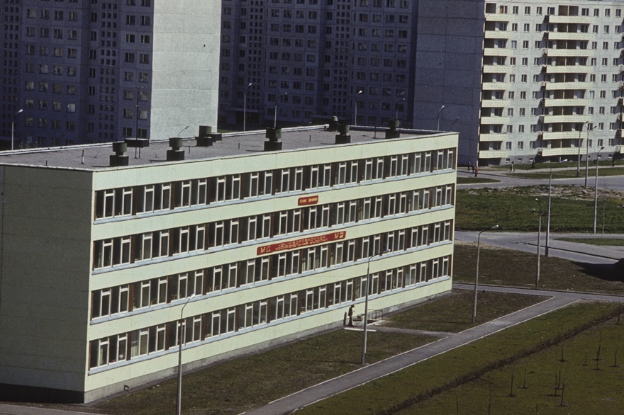 Väike- Õismäe, view of buildings, school houses and apartments in Taaama, Panoraam 3-B