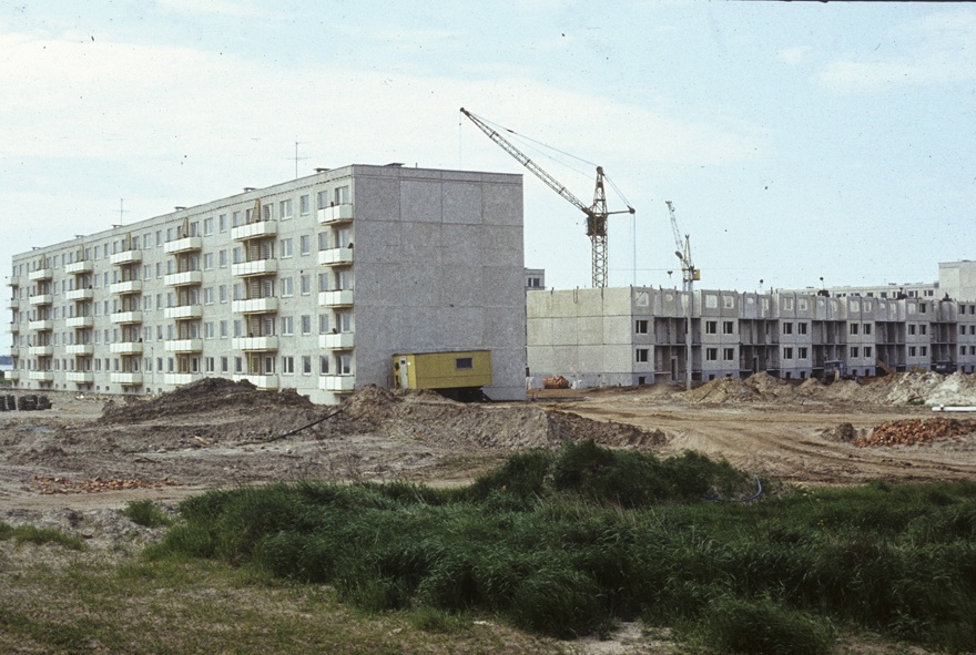 Väike- Õismäe's first home: view of the construction site
