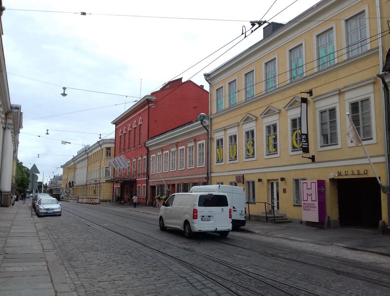 Aleksanterinkatu 16 (Remanderin talo), 14 (Brummerin talo), 12 (Balderin talo) rephoto