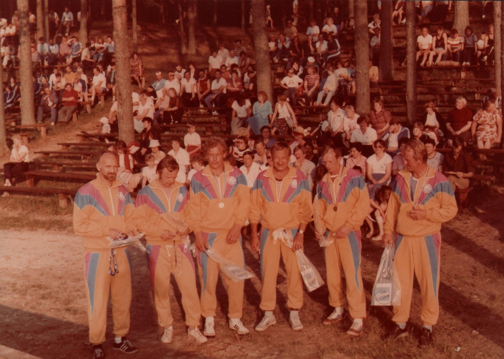 Liha-ja piimatööstuse spordimängudel Tallinna PTK võrkpalli meeskond