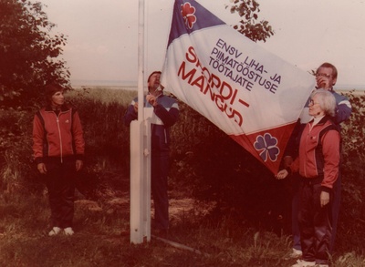 Liha-ja piimatööstuse spordimängude lipu heiskamine  duplicate photo
