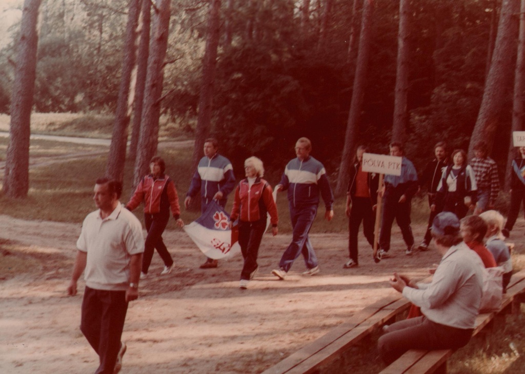 Piimanduspäeval rongkäik