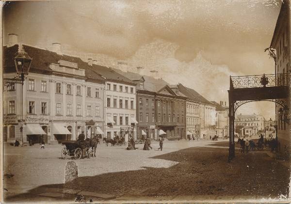 Suurturg (Raekoja plats), vaade platsile raekoja juurest. Tartu, 1880-1900.