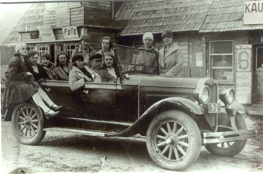 Foto ja negatiiv. Sõiduauto Chevrolet 0-2 1930.a.