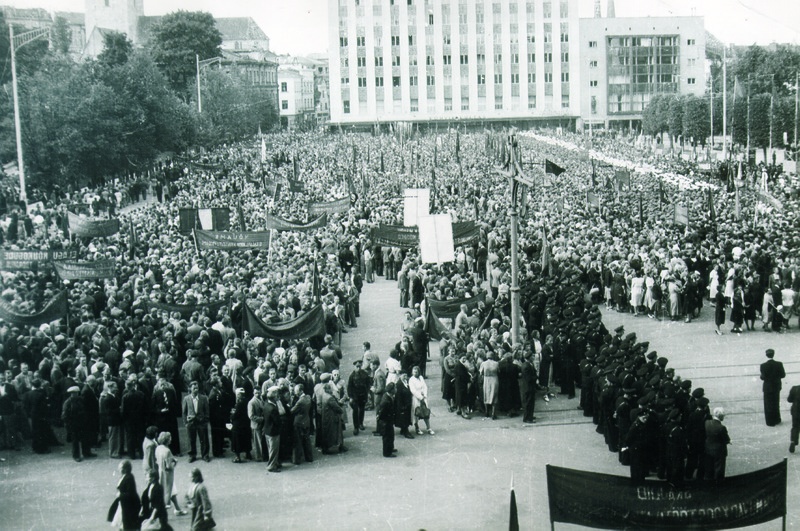 Miiting Tallinnas Vabaduse väljakul 1940.a.