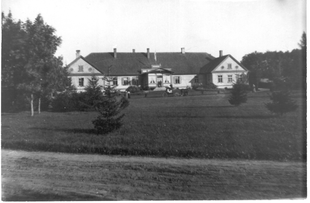 Foto. Tilsi mõisa härrastemaja  1889-1910.aastail