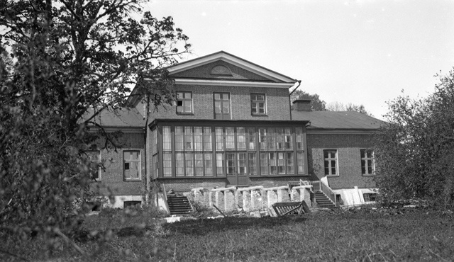 Mädapea mõisa härrastemaja