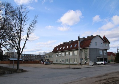 Karksi-Nuia seltsimaja, hoone vaade. Arhitektid August Volberg, Erich Jacoby rephoto