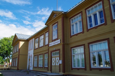 Rakvere, Tööstuse 12 koolimaja rephoto