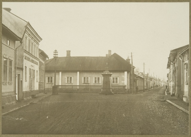 Hauenkuonontori l. Triangle, in the middle of the general mine behind the house Hauenkuono