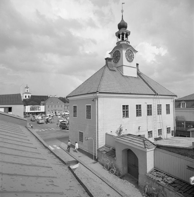 An old raathroom in the street view; current city museum