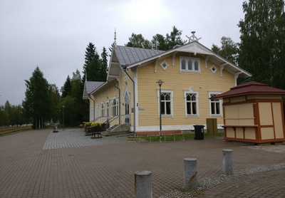 Suolahden rautatieasema rephoto