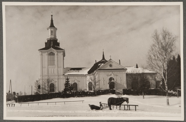 Carlo Bassin suunnittelema, vuonna 1817 valmistunut Akaan kirkko