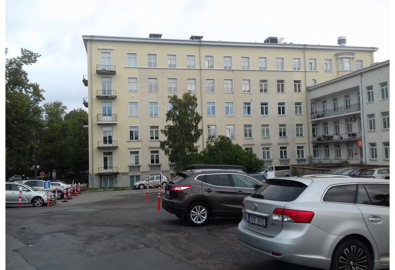 Hooned Tallinna Keskhaigla hoovis rephoto