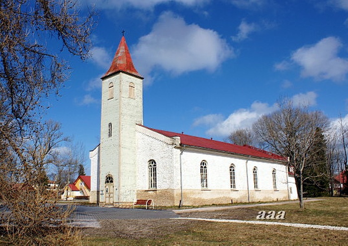 Kärdla Church in winter. View of the edel rephoto