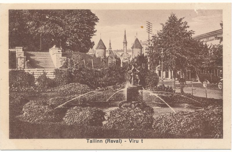 Postcard. Tallinn, Viru t fairy area. Located in the album Hm 7955.