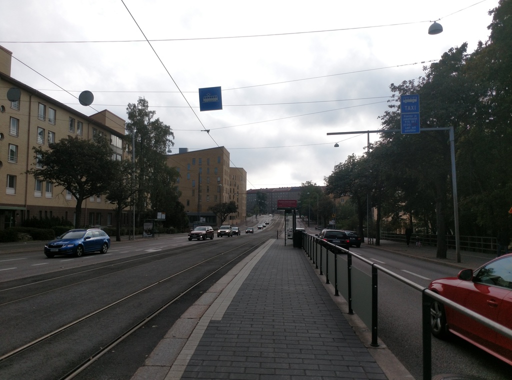 Pikku-Huopalahti, at Mannerheimintie Ruskeasuo, tram trailer 10 stop. rephoto
