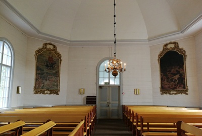 Oulaisten kirkon sisätila; sisäkuva rephoto